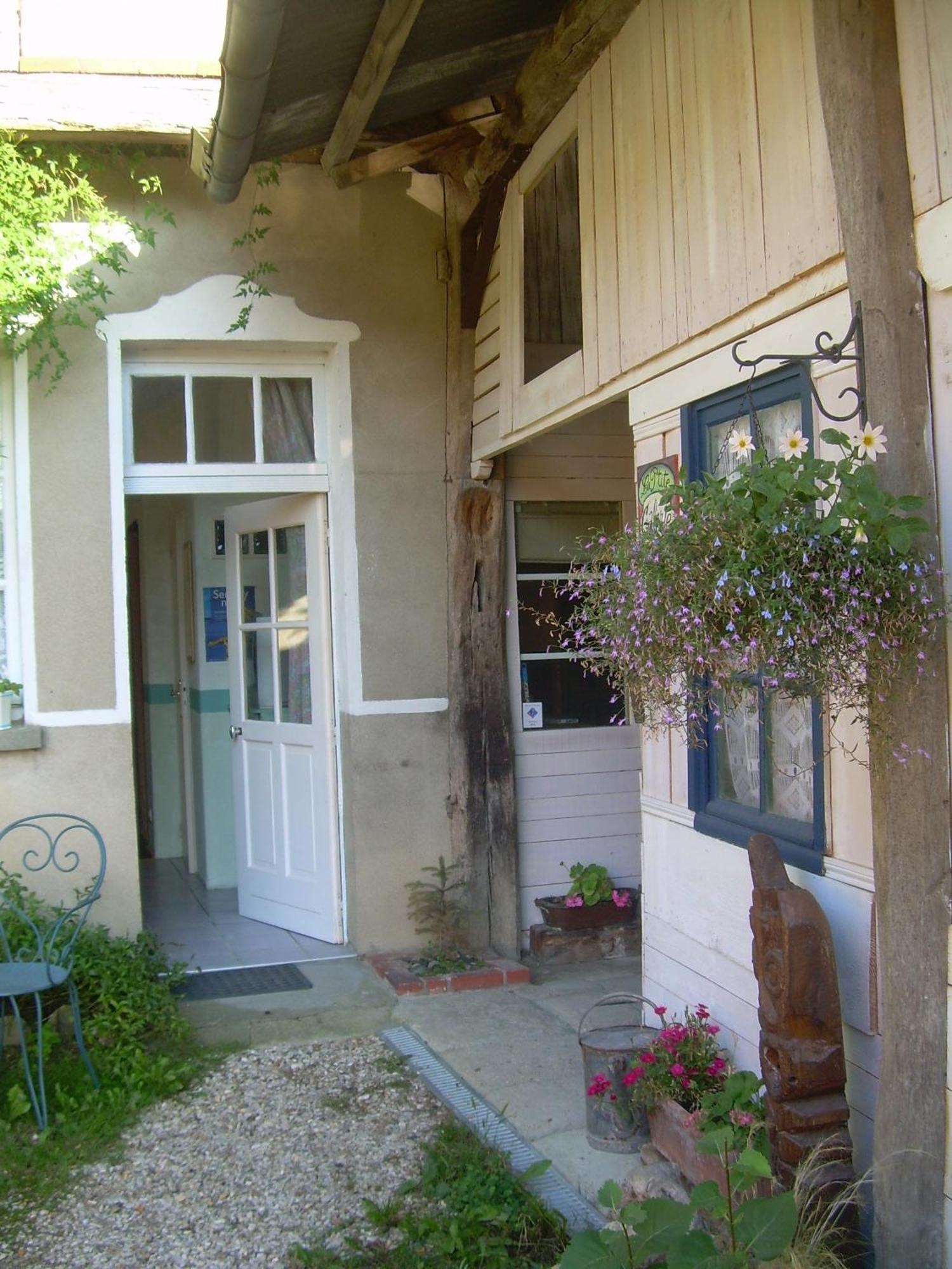 Ferme De L'Art Rural Et Populaire Bed & Breakfast Maillot Bagian luar foto